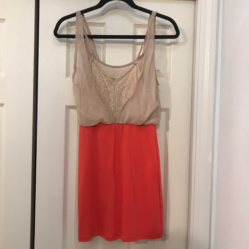 Dress - Picture 4 of 6